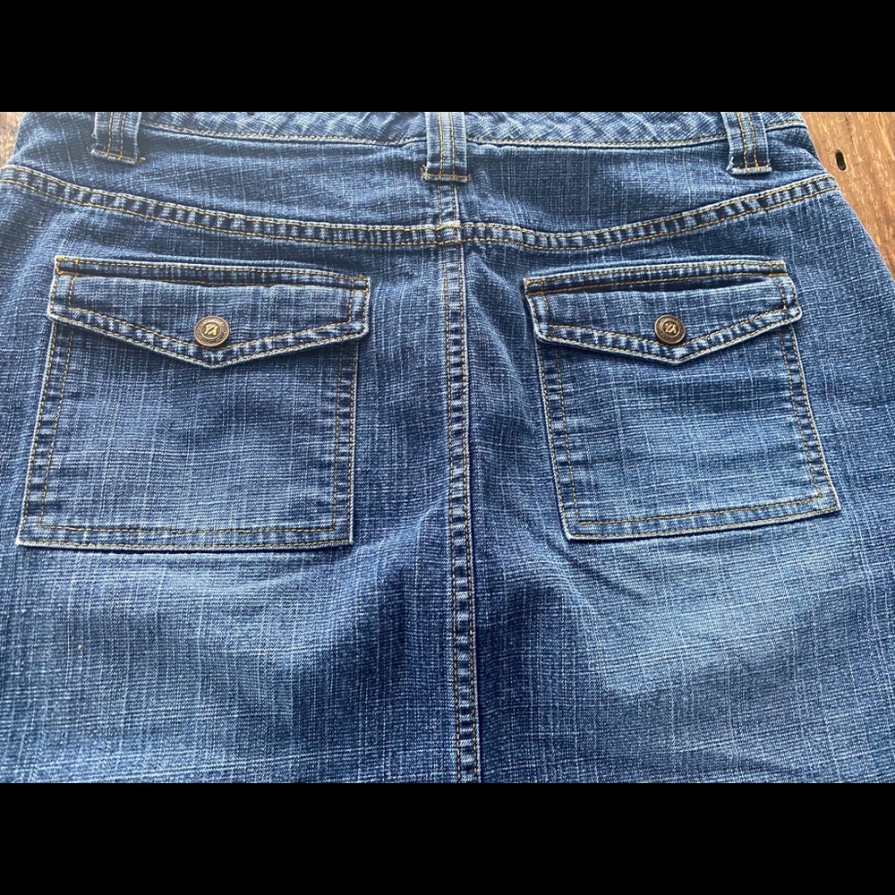 Yada Yada Denim Skirt, Size 9 - Picture 8 of 8